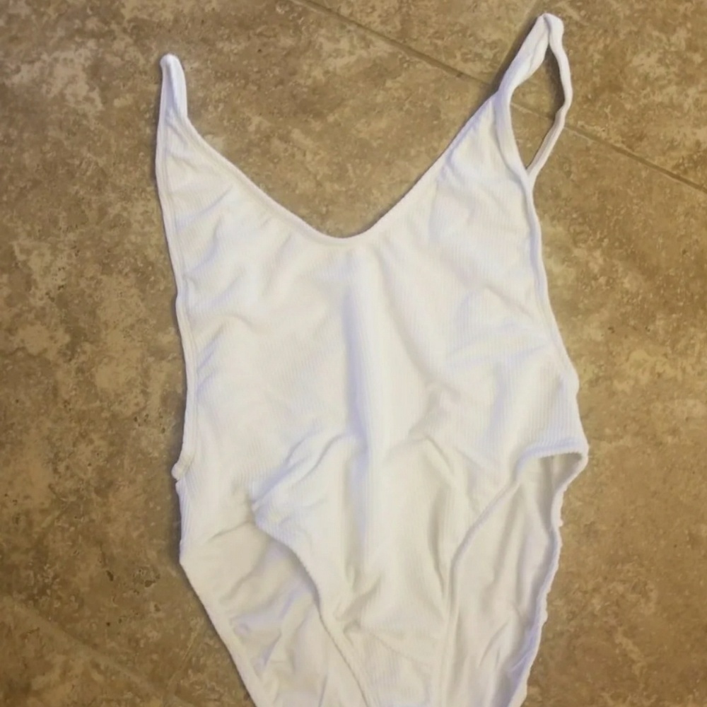 NASTY GAL SWIMSUIT - Picture 2 of 3